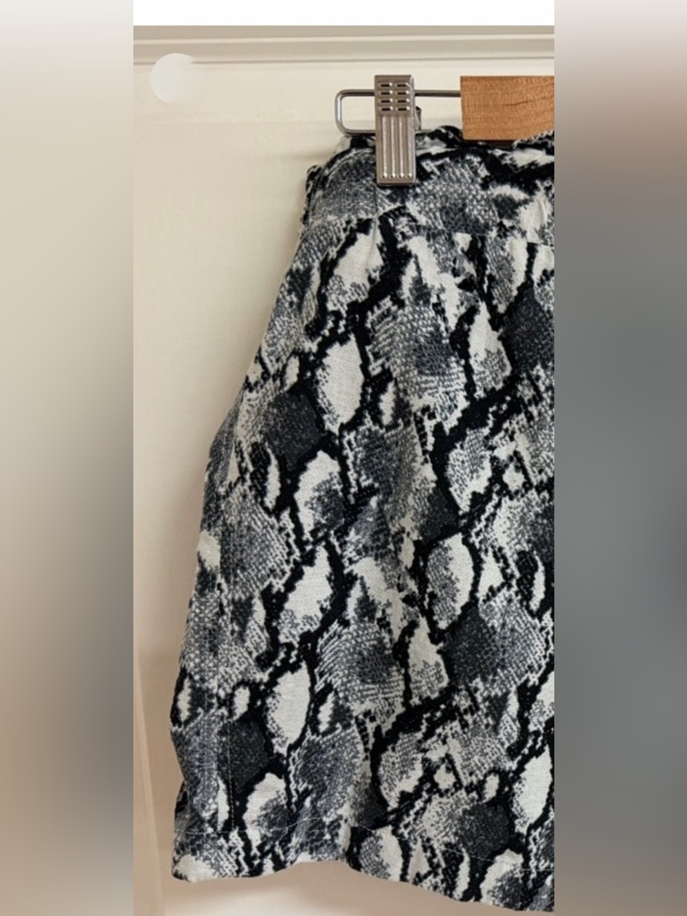 NWT Jolt SEXY High Waist Snake Print Shorts with tie belt Size XL